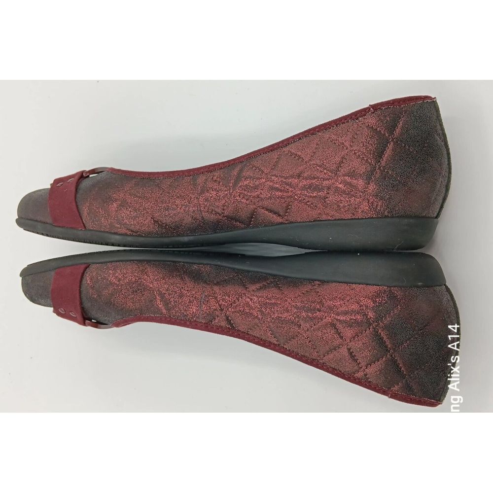 Trotters Burgundy Quilted Sparkle Ballet Square Shoes 9M - Picture 5 of 8